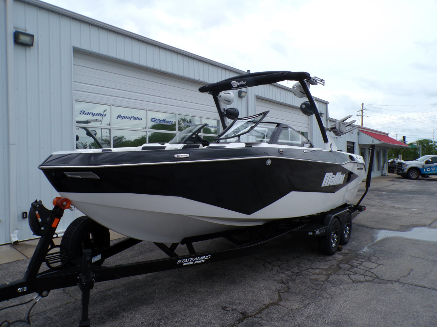 2025 Malibu Boats Wakesetter 25 LSV for sale in Hazelwood, Missouri