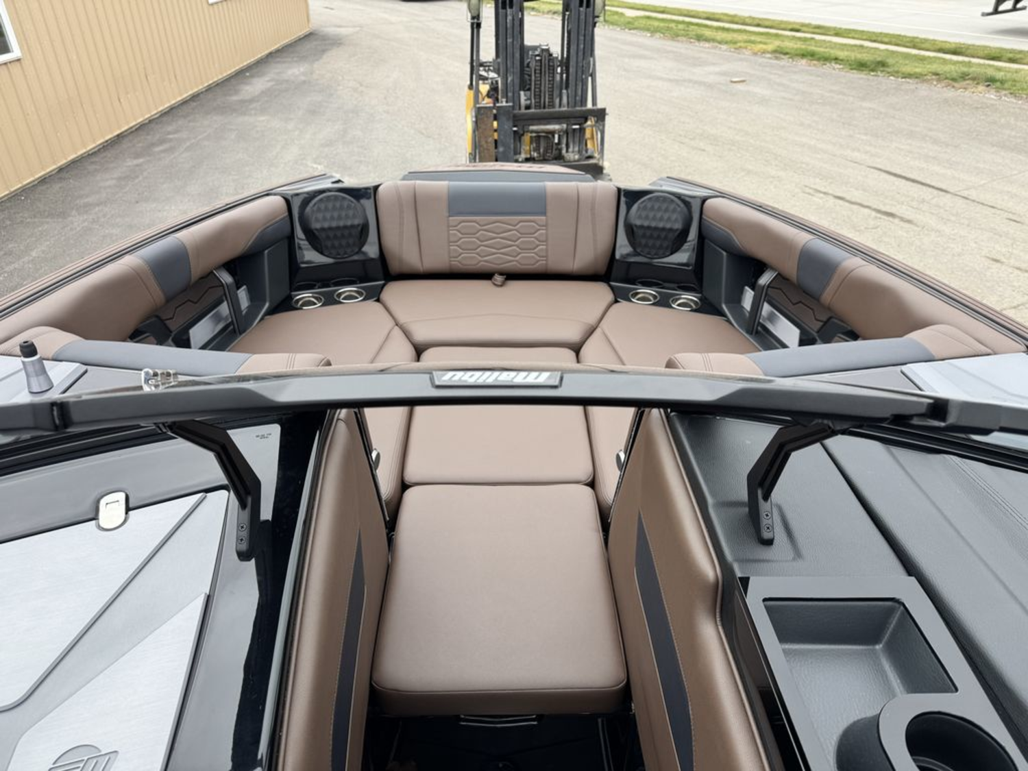 2026 Malibu Boats 23 MXZ