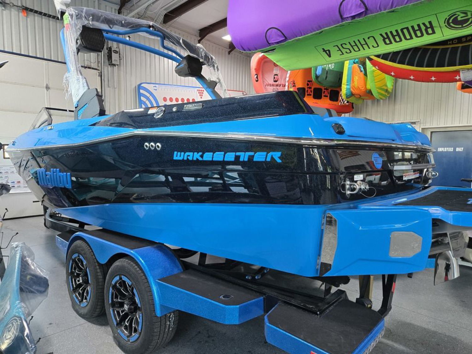 2025 Malibu Boats 23 LSV