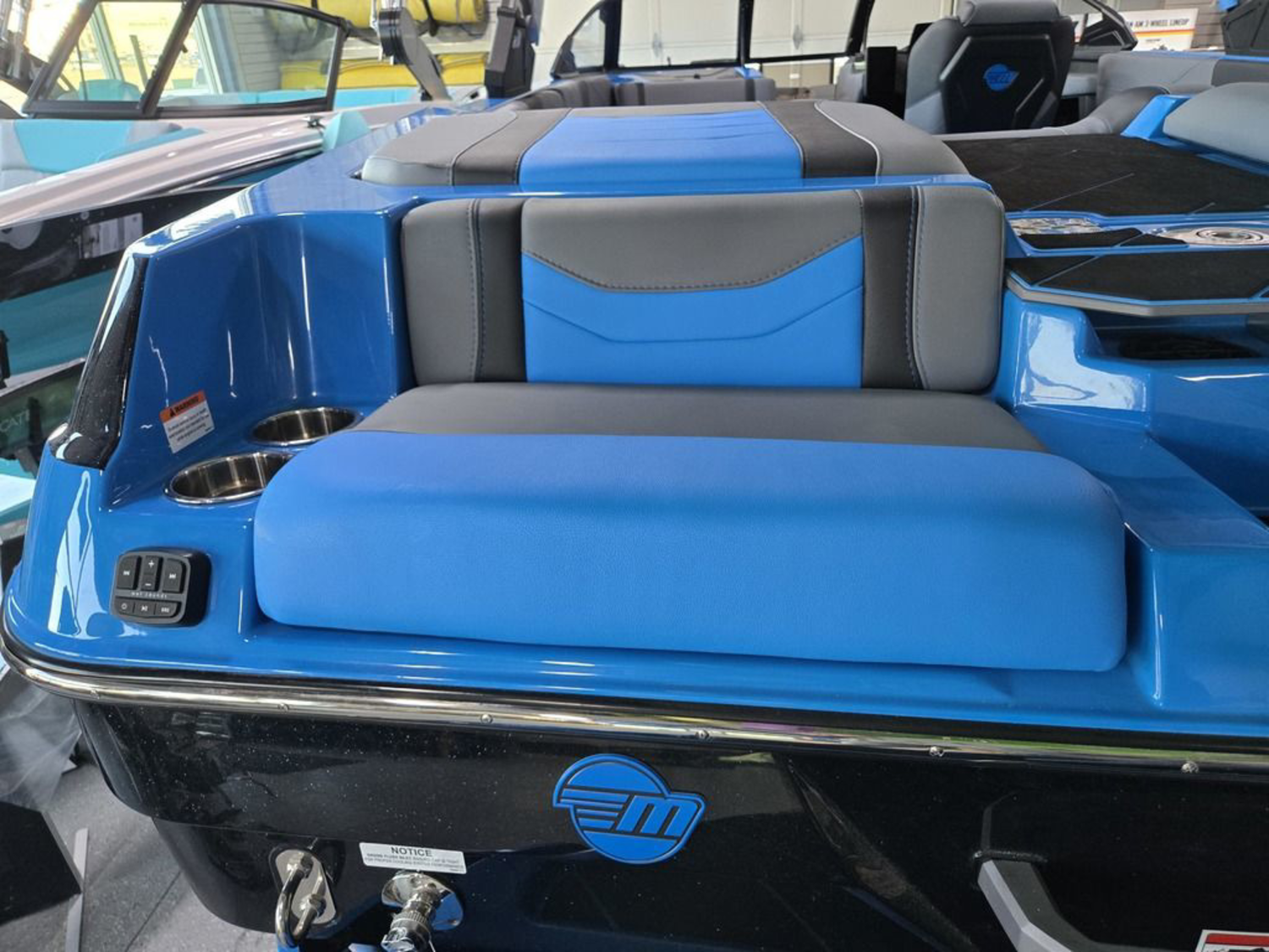 2025 Malibu Boats 23 LSV