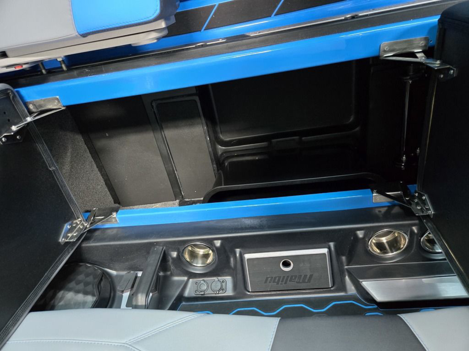 2025 Malibu Boats 23 LSV