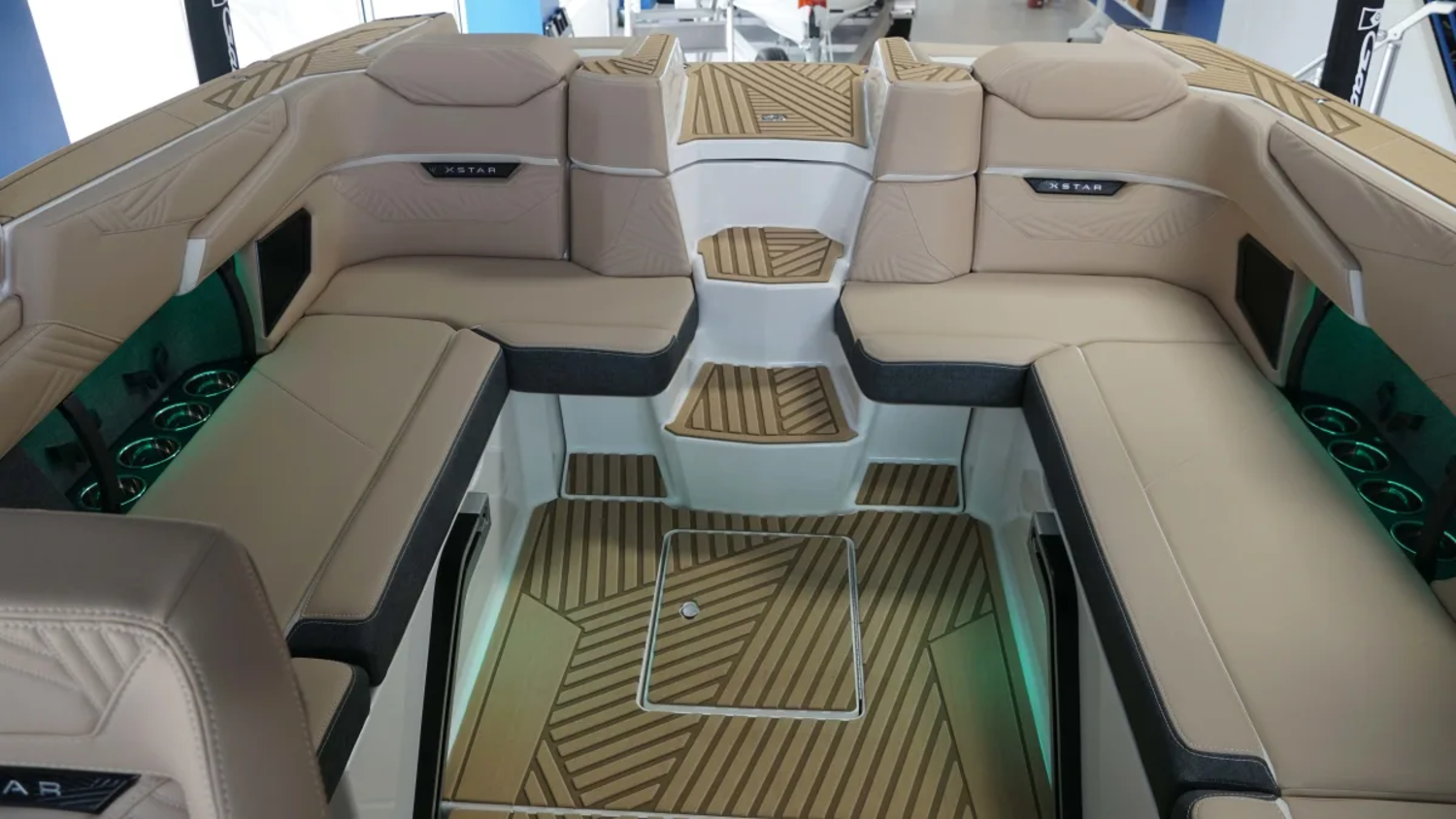 2025 MasterCraft XStar 23