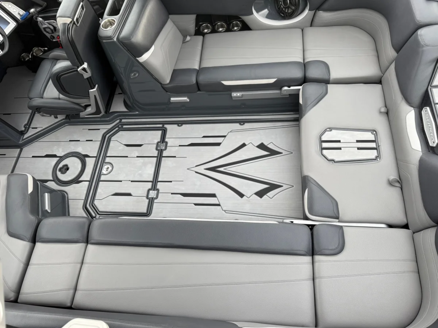 2021 24' Supra "SL550" Bowrider