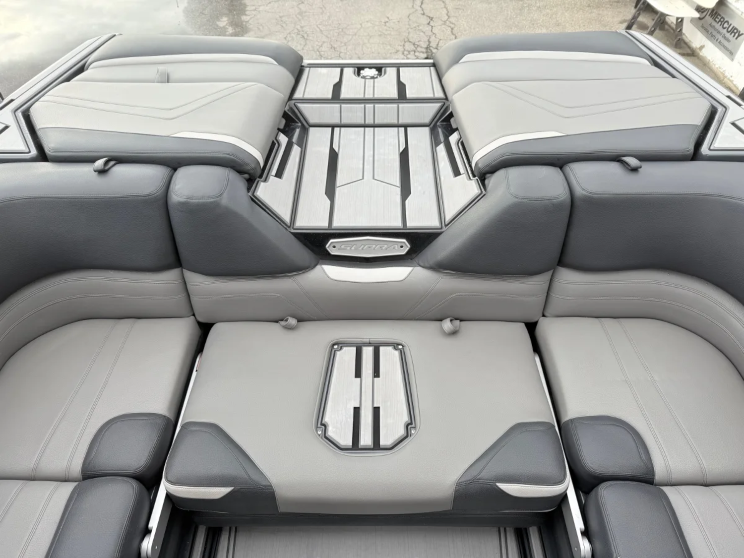 2021 24' Supra "SL550" Bowrider