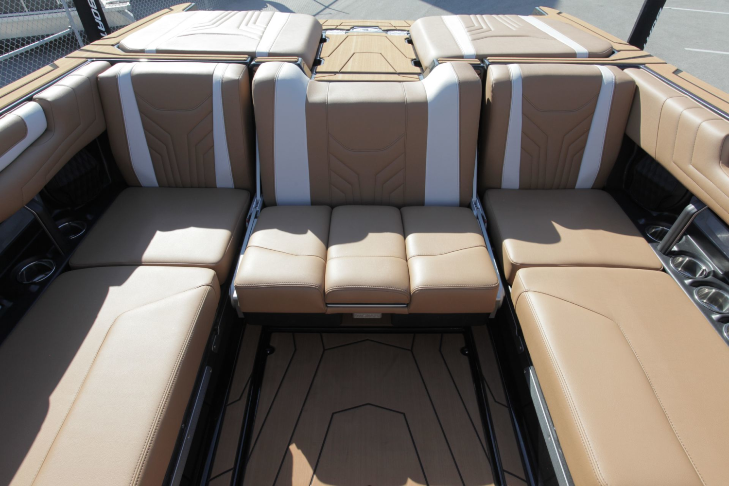 2026 Malibu Wakesetter 25 LSV