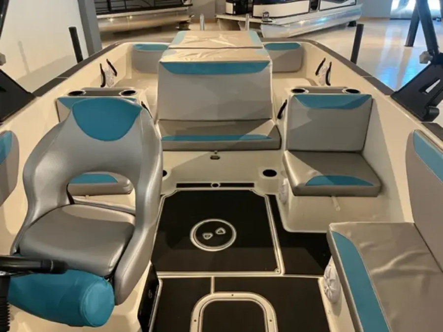 2017 Heyday Boats WT-2 for sale in CORNELIUS, North Carolina