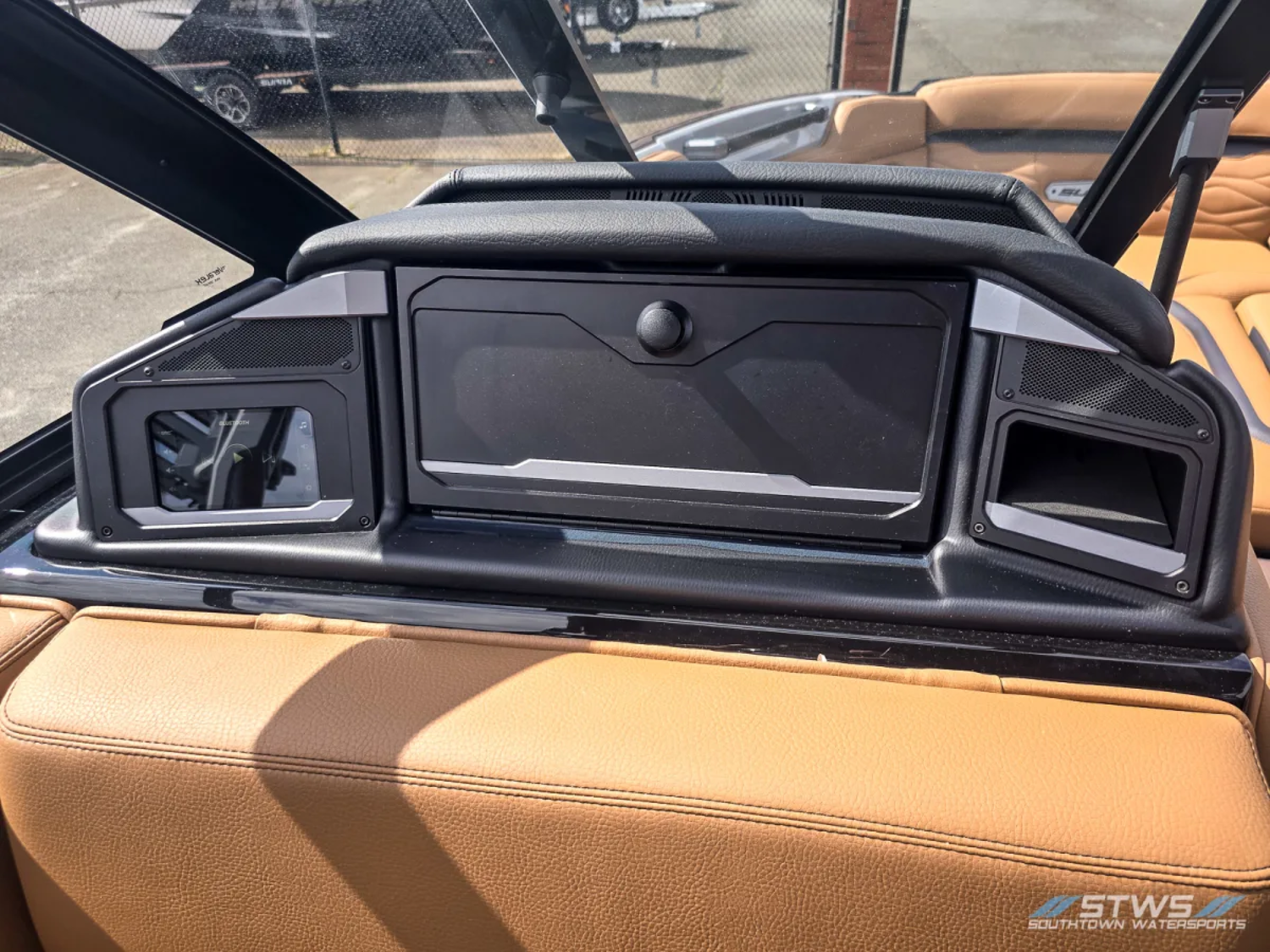 New Supra SL450 2025 – Light Graphite / Black