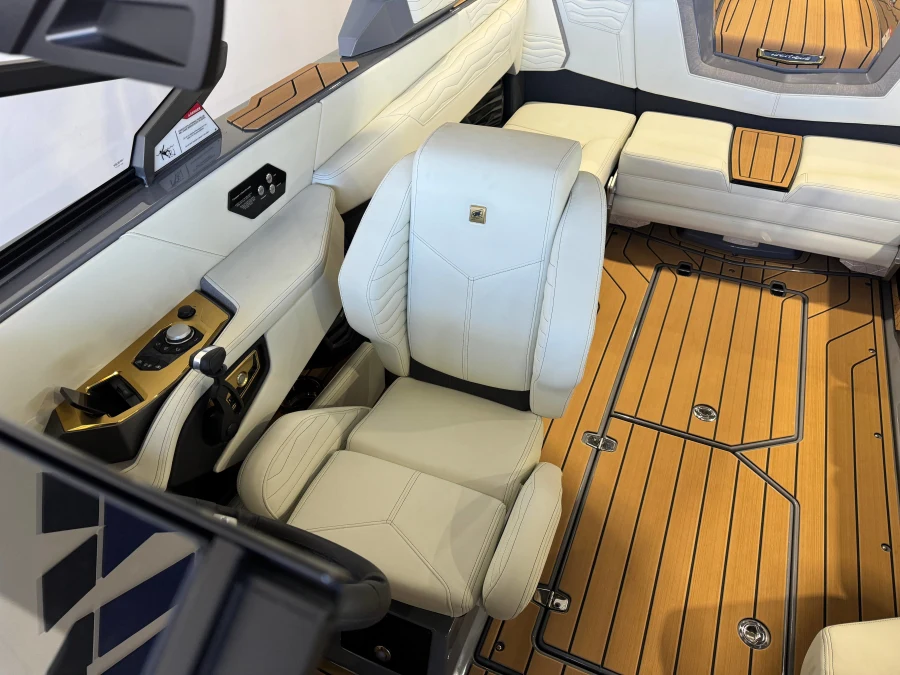 2025-nautique-g23-111151-image22