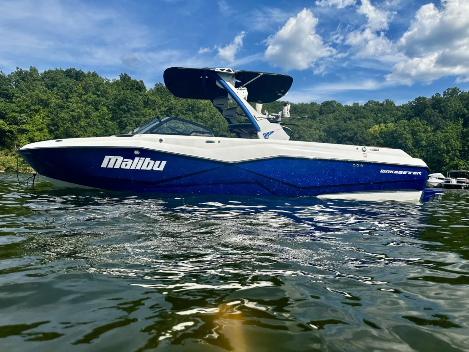 2023 Malibu 25LSV