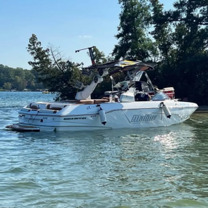 2019 Malibu Boats Wakesetter 25 LSV for sale in Houghton Lake, Michigan