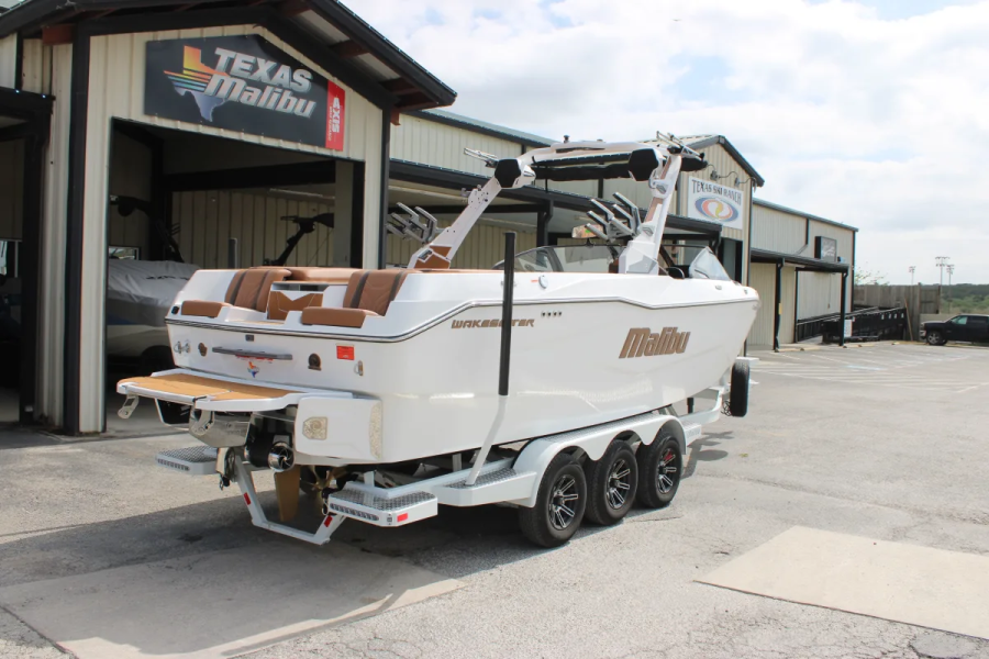 2026 Malibu Boats Wakesetter 25 LSV for sale in New Braunfels, Texas