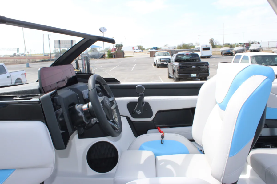 2026 Malibu Boats 21 LX for sale in New Braunfels, Texas