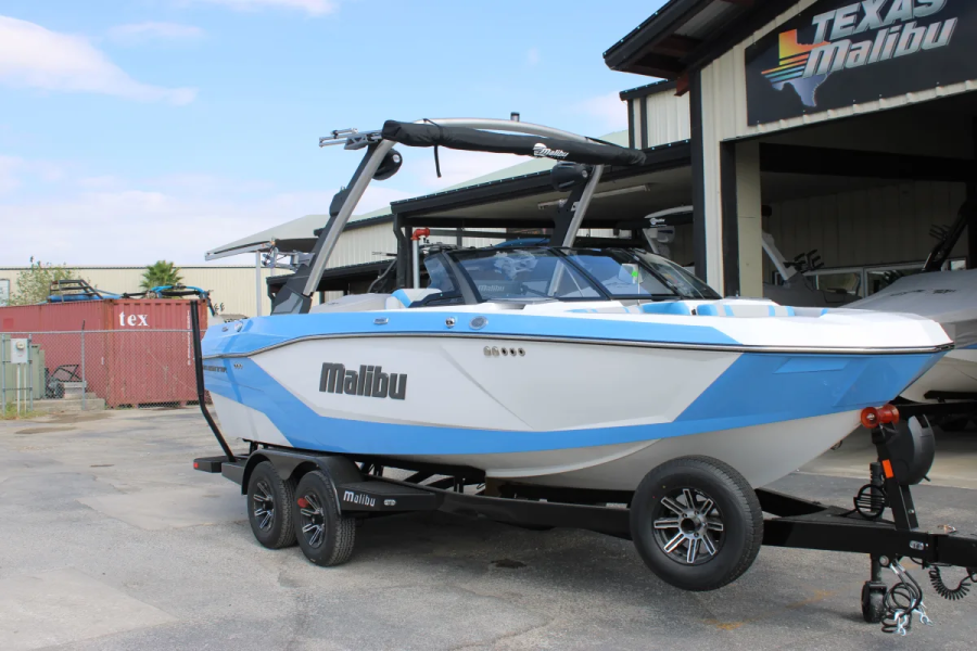 2026 Malibu Boats 21 LX for sale in New Braunfels, Texas