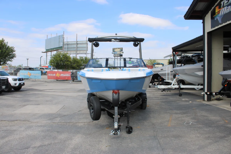 2026 Malibu Boats 21 LX for sale in New Braunfels, Texas