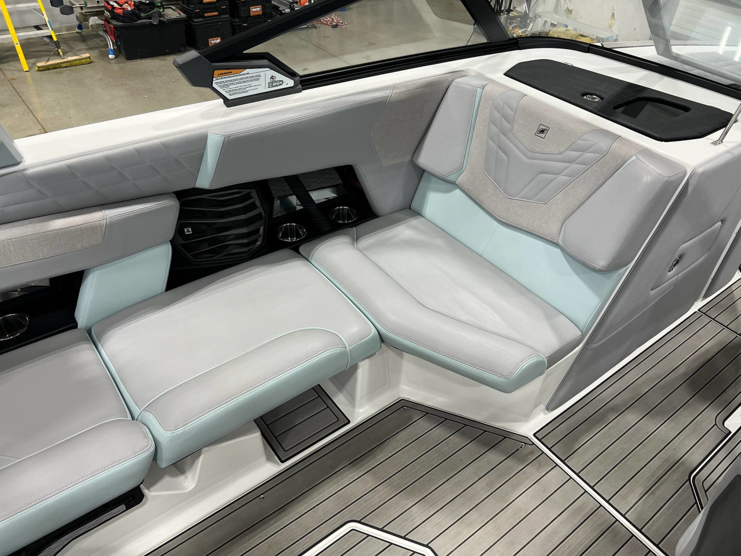 2022 Nautique G21