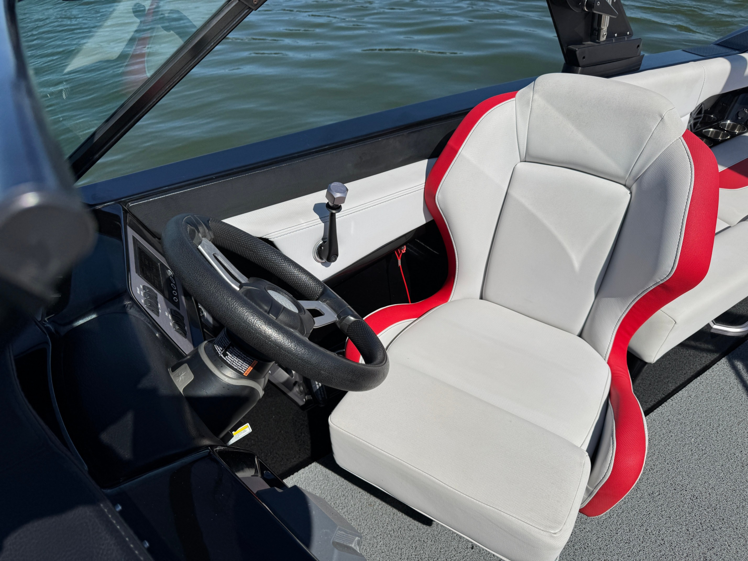 2021 MasterCraft NXT24