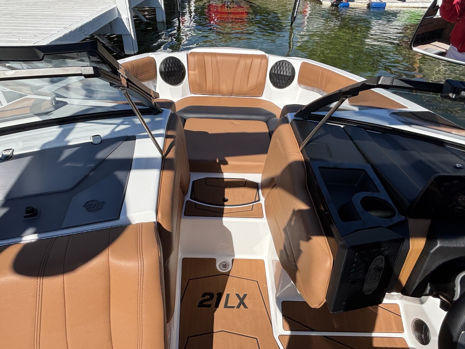 2026 Malibu 21LX