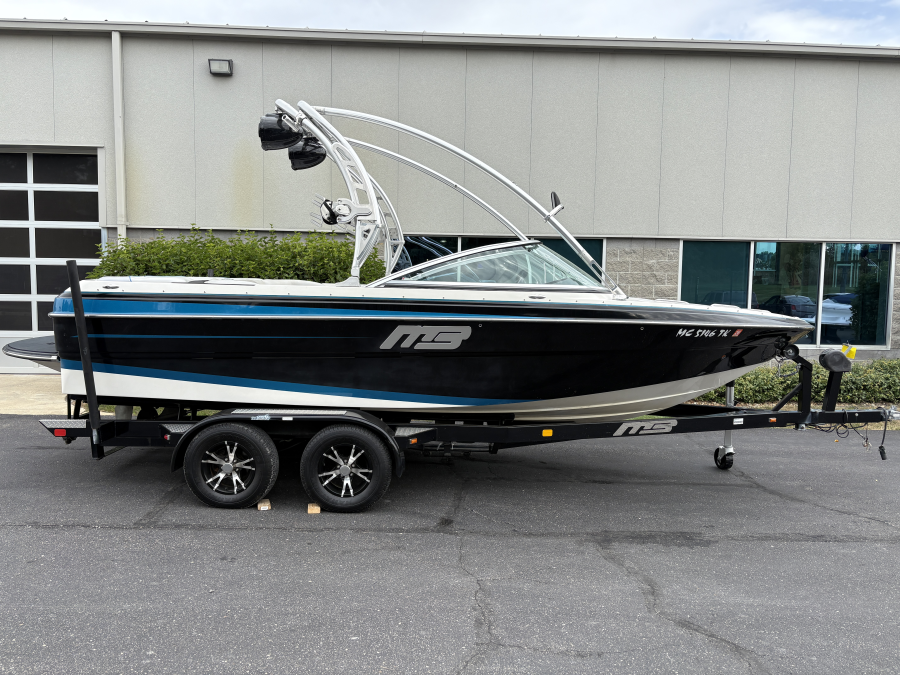 2012 MB Sports Boats B52 21 for sale in Fenton, Michigan
