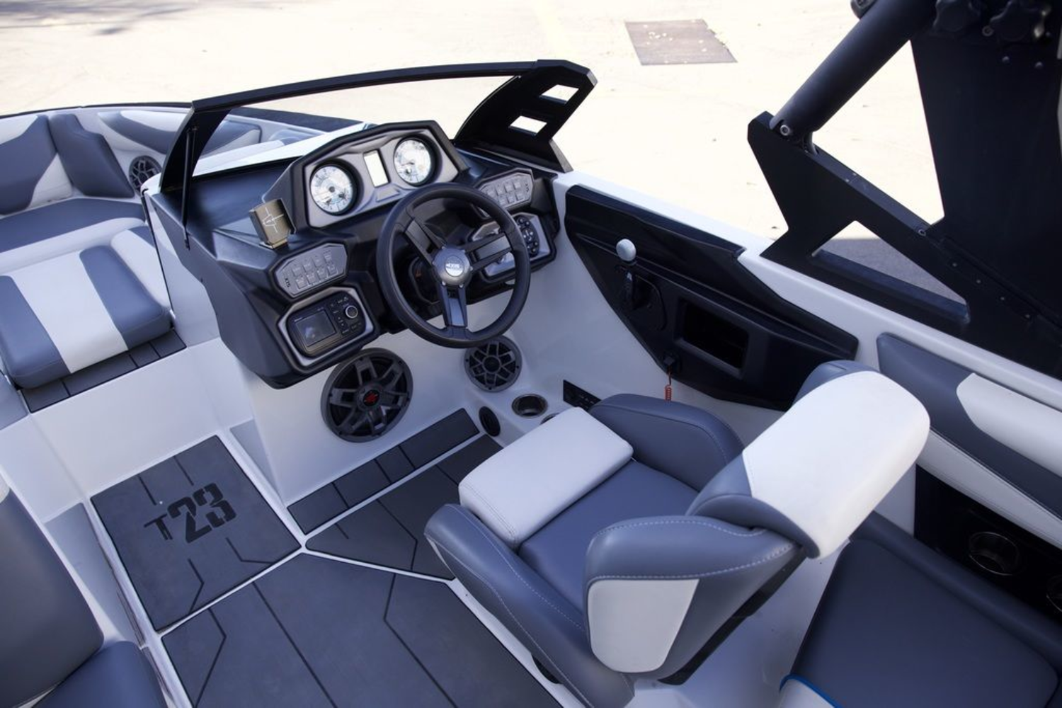 2019 Axis Wake Research T23