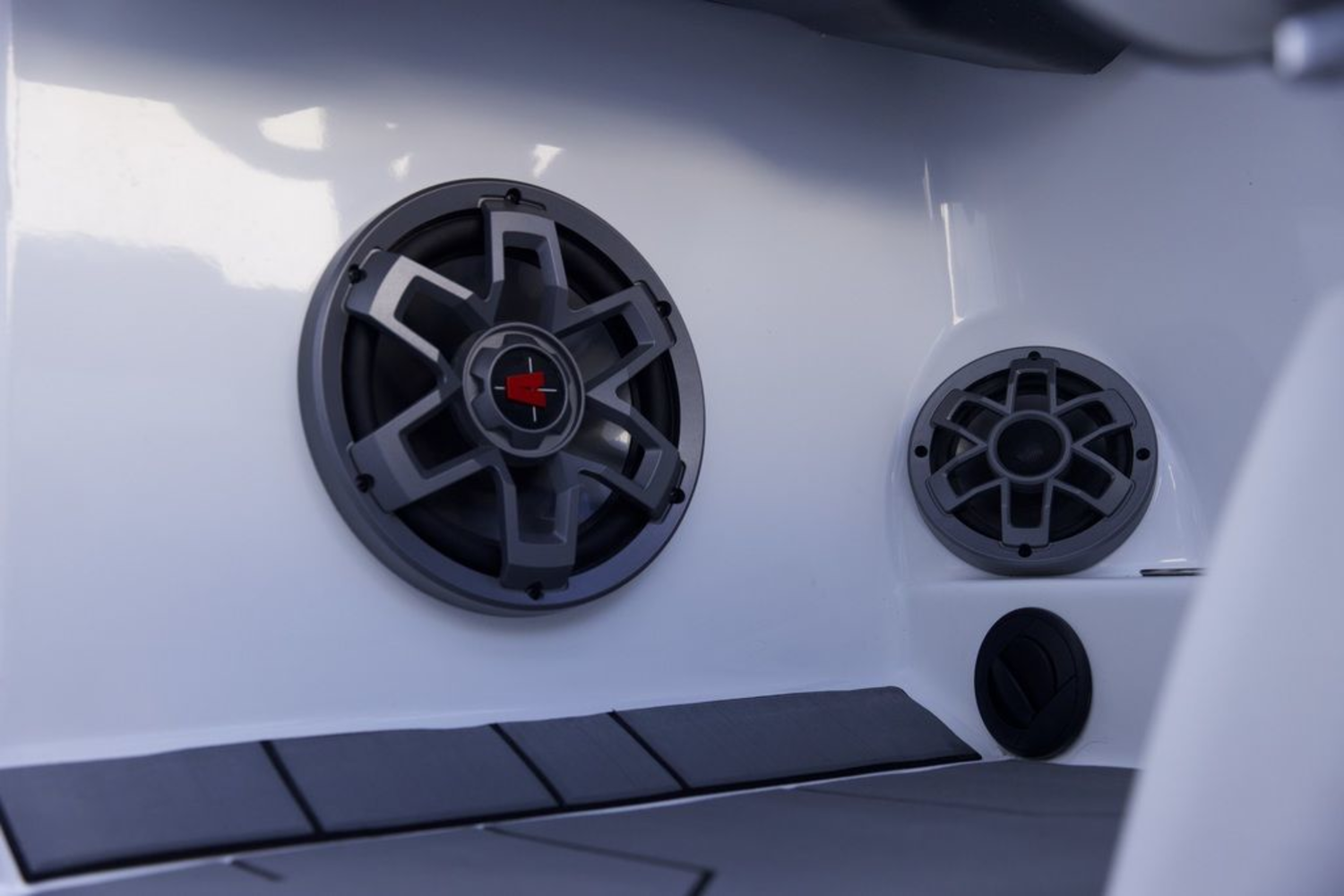 2019 Axis Wake Research T23