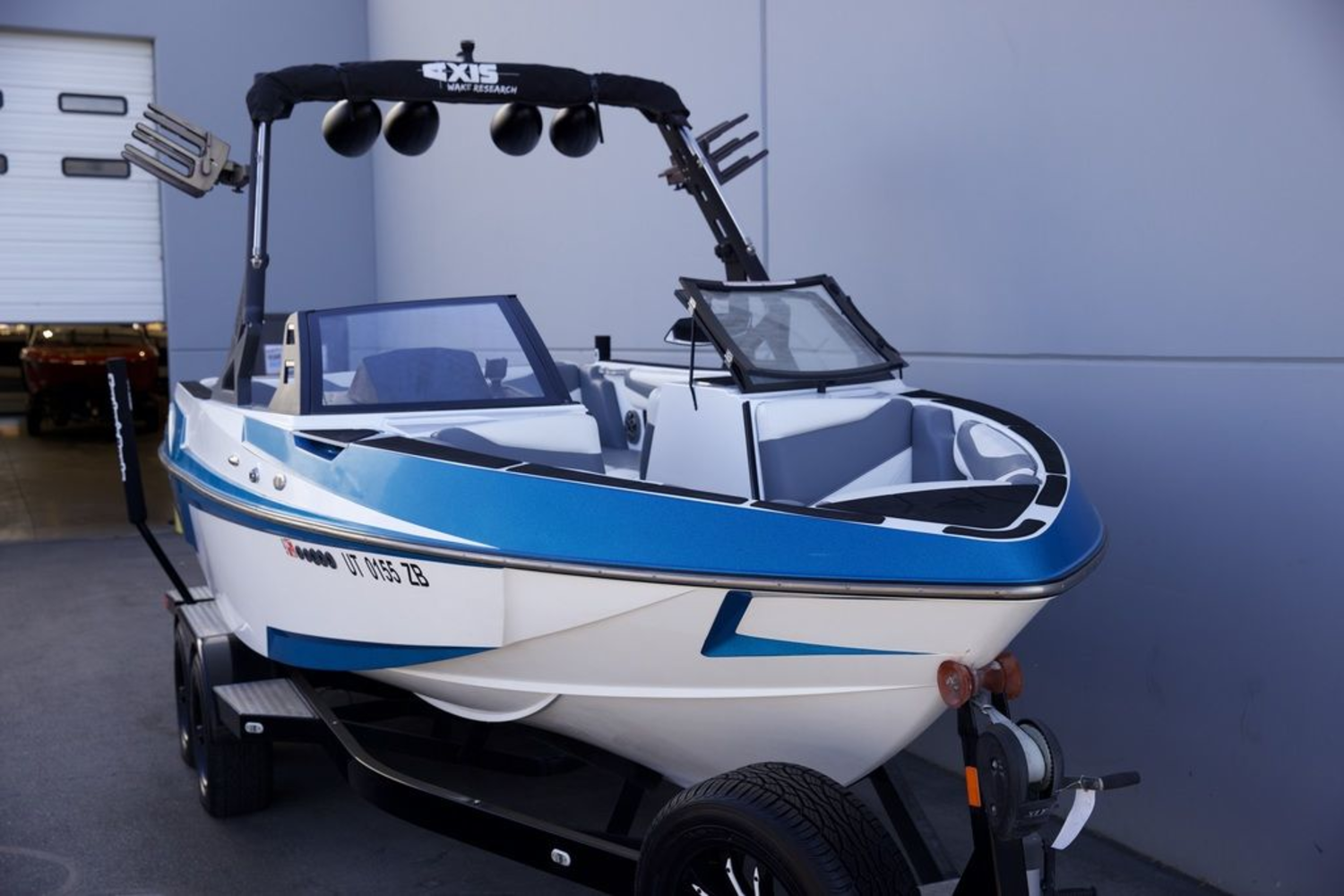 2019 Axis Wake Research T23