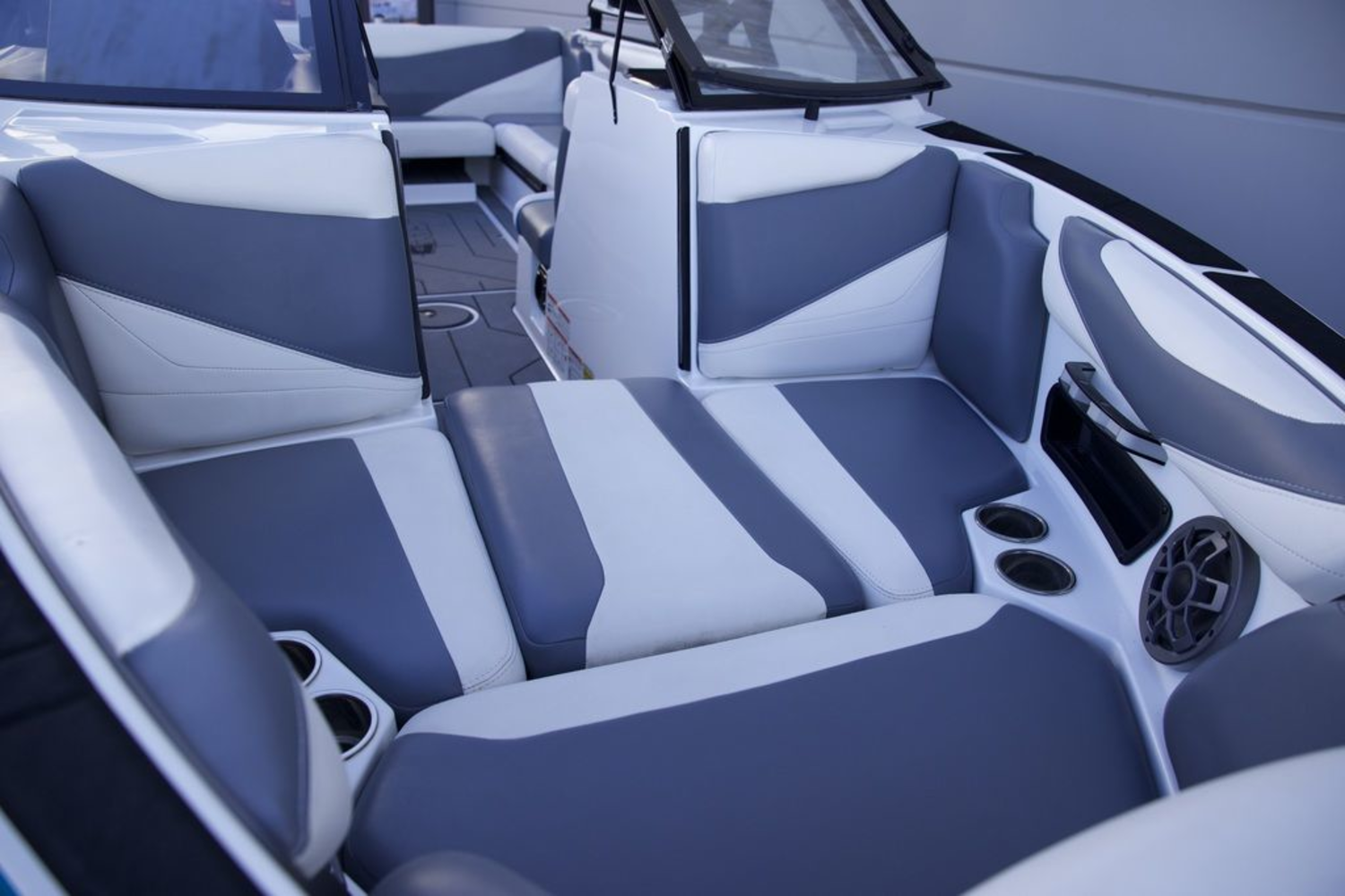 2019 Axis Wake Research T23