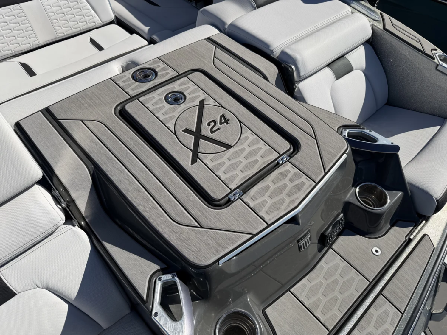 2019 Mastercraft X24