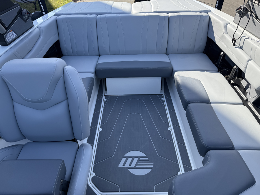 2026 Malibu Boats 21 LX for sale in Fontana, Wisconsin