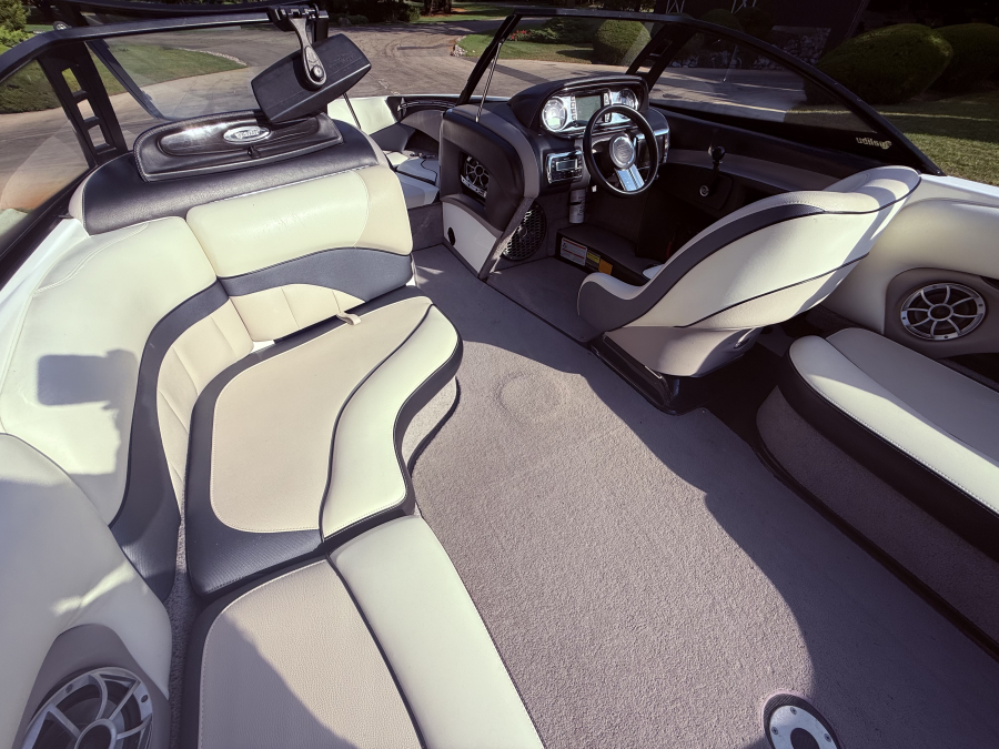 2013 Malibu Boats Wakesetter 23 LSV for sale in Fontana, Wisconsin