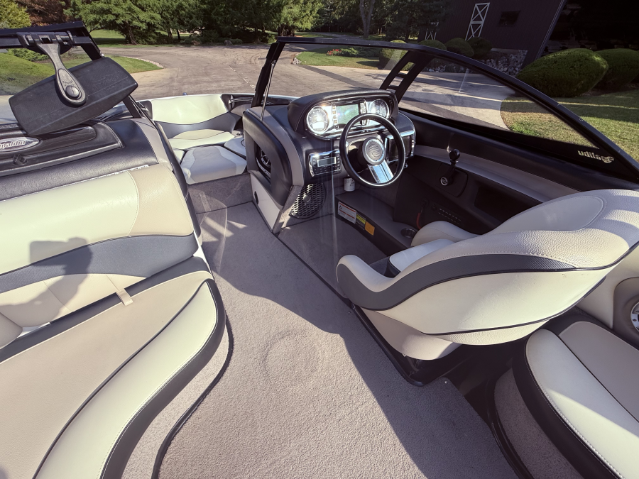 2013 Malibu Boats Wakesetter 23 LSV for sale in Fontana, Wisconsin