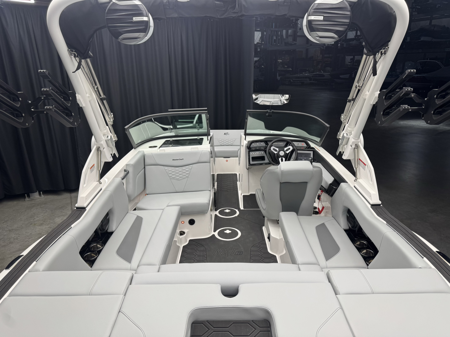 2026 MasterCraft NXT20