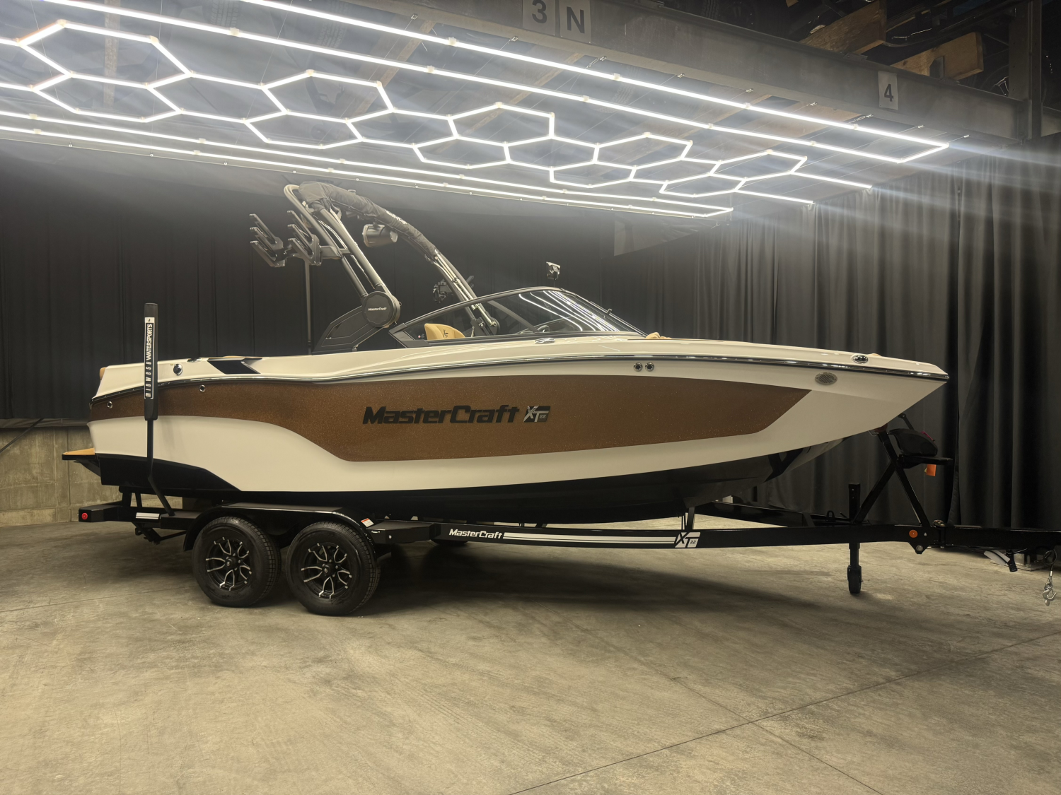 2026 MasterCraft XT22