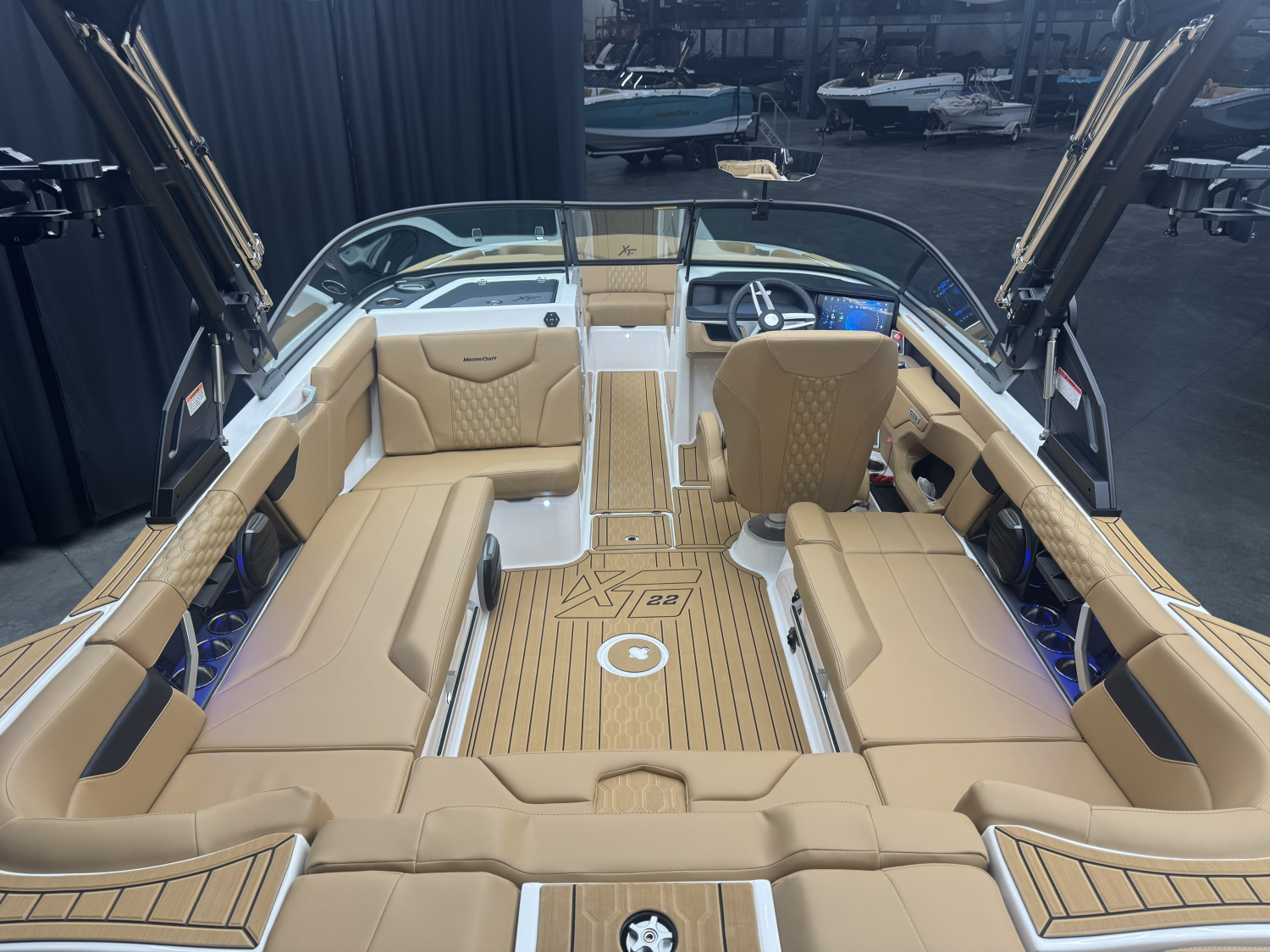 2026 MasterCraft XT22