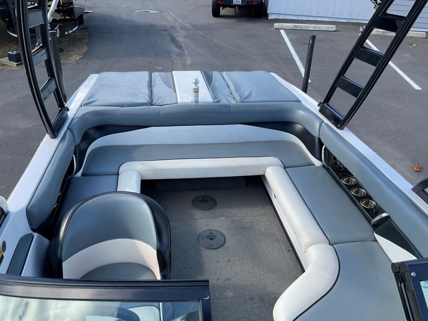 2015 MOOMBA Outback V