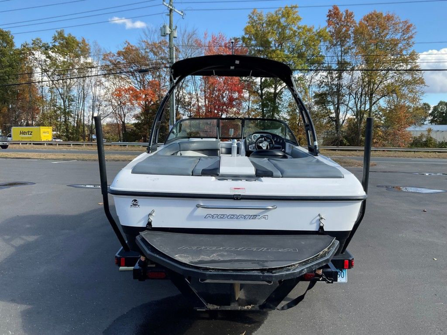 2015 MOOMBA Outback V