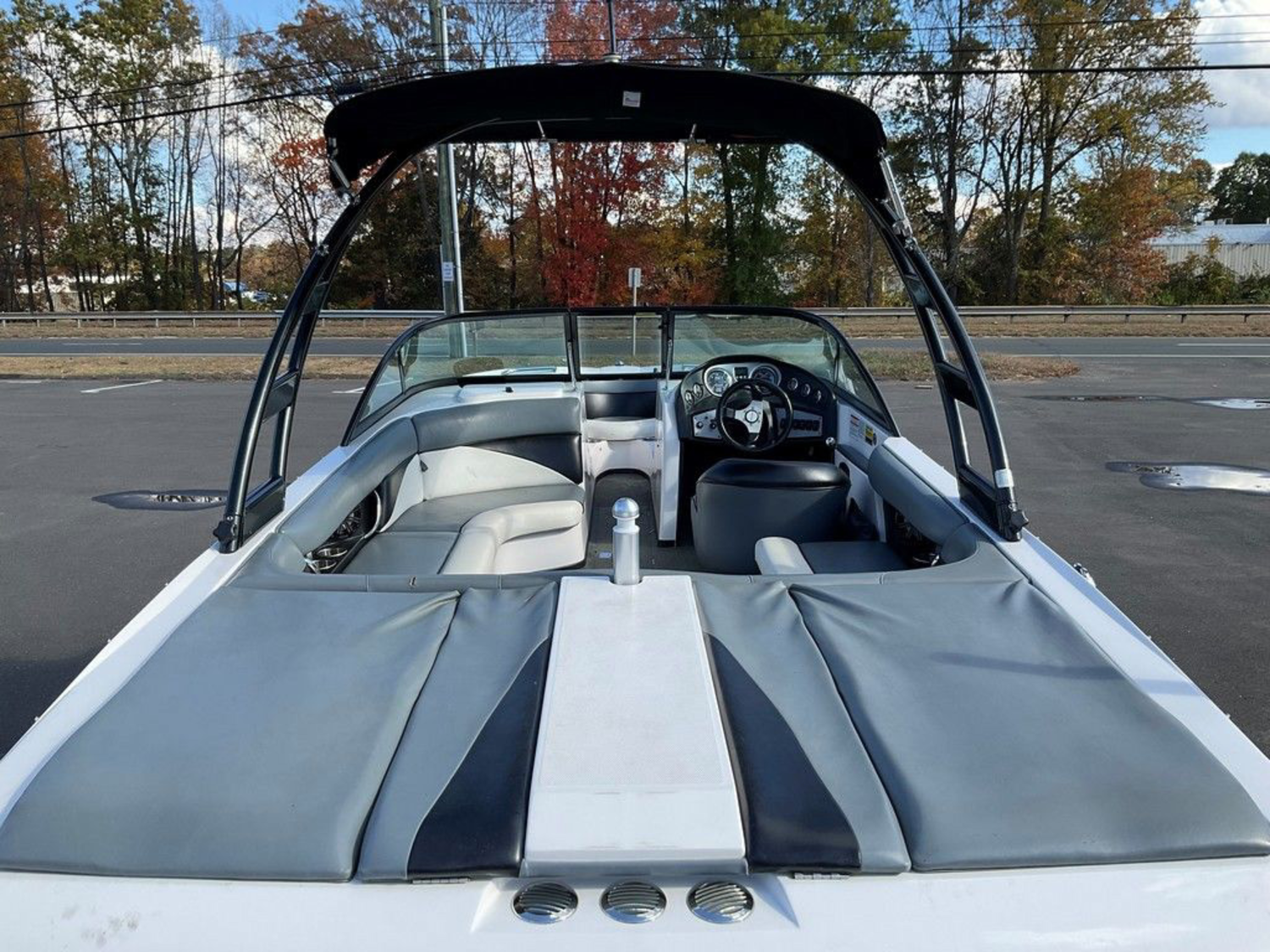 2015 MOOMBA Outback V