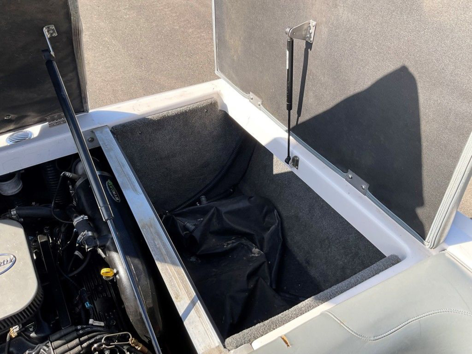 2015 MOOMBA Outback V