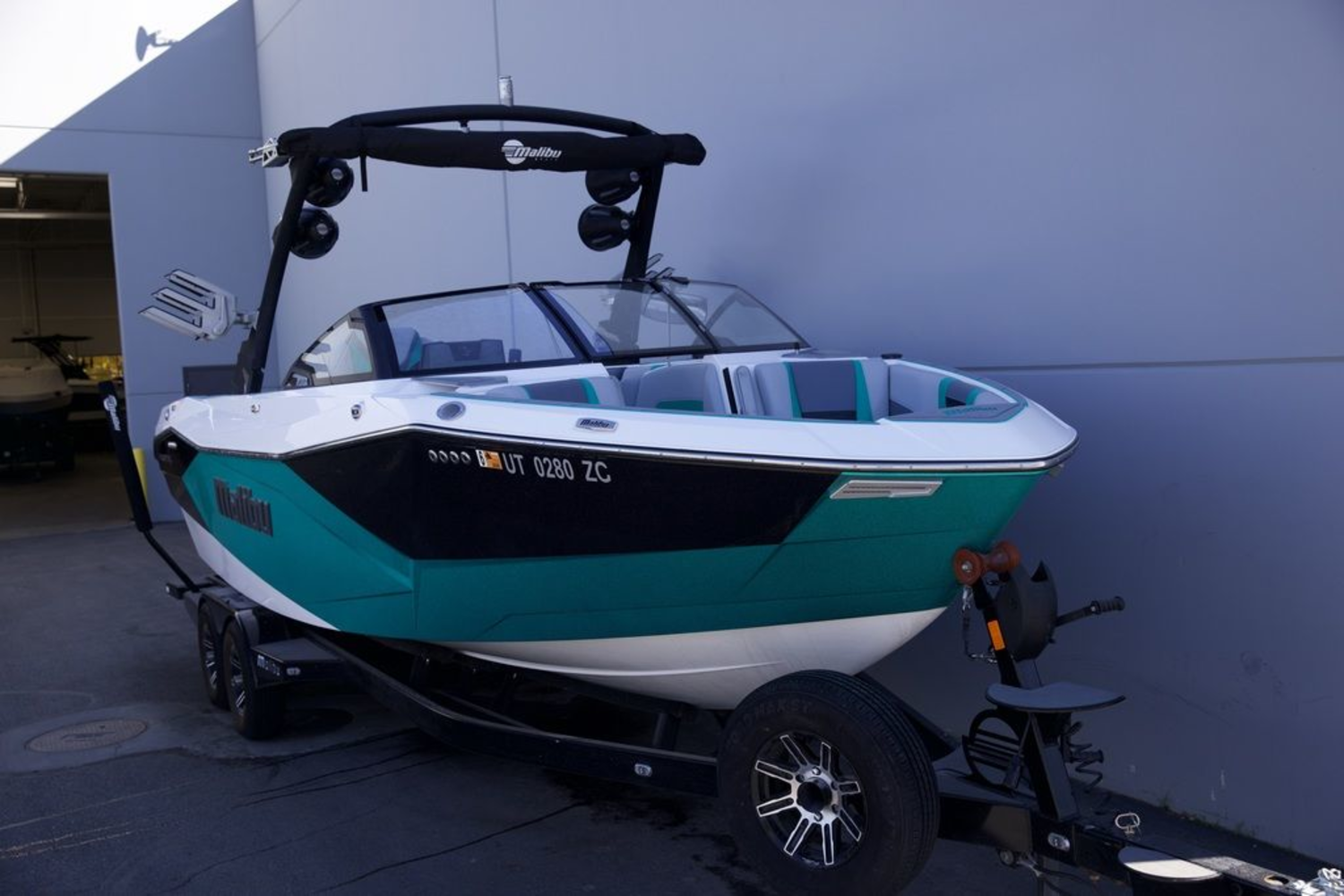 2024 Malibu Boats 26 LSV