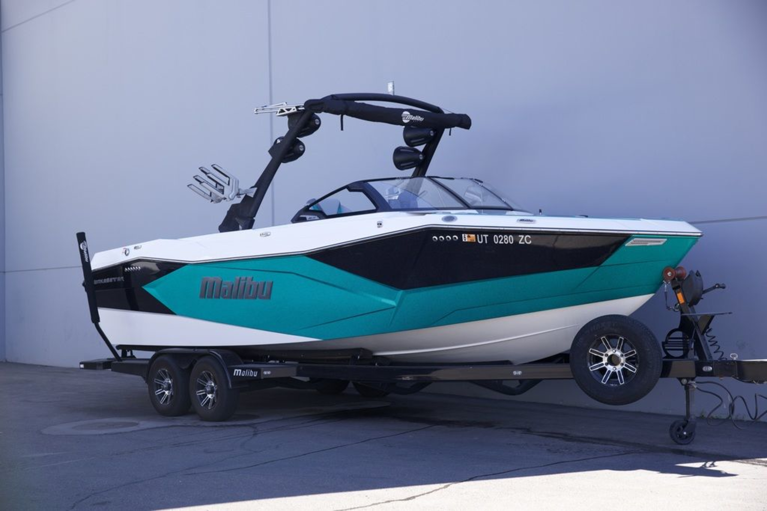2024 Malibu Boats 26 LSV
