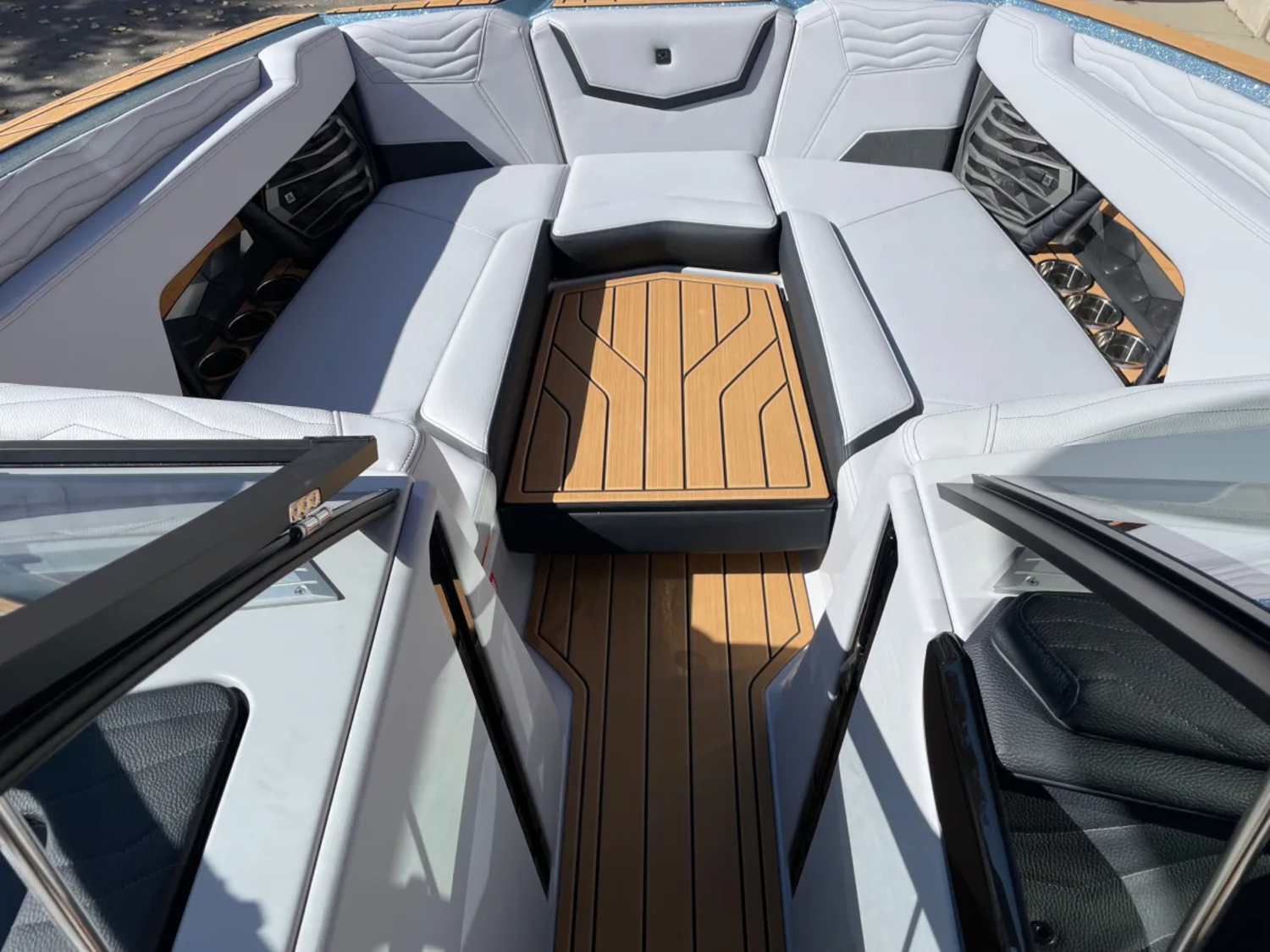 2026 NAUTIQUE G25 W/ZZ8S 630HP SUPERCHARGED POWER PLANT