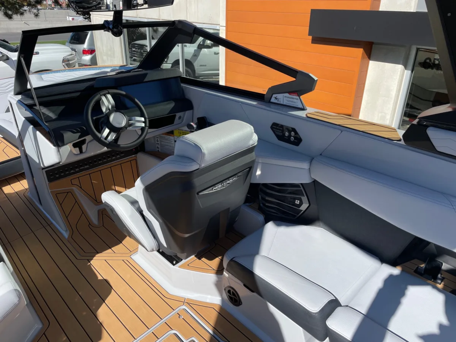 2026 NAUTIQUE G25 W/ZZ8S 630HP SUPERCHARGED POWER PLANT