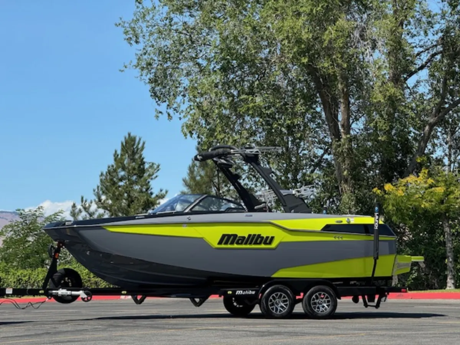 2023 Malibu M220*MONSTER WAVE**