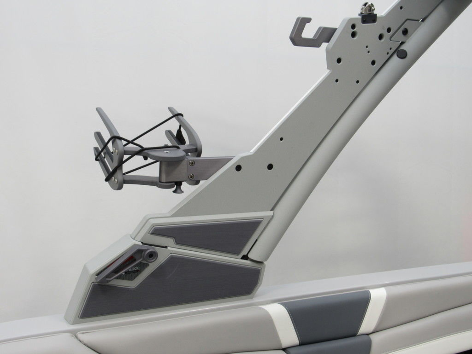 2026 Malibu Boats 21 LX