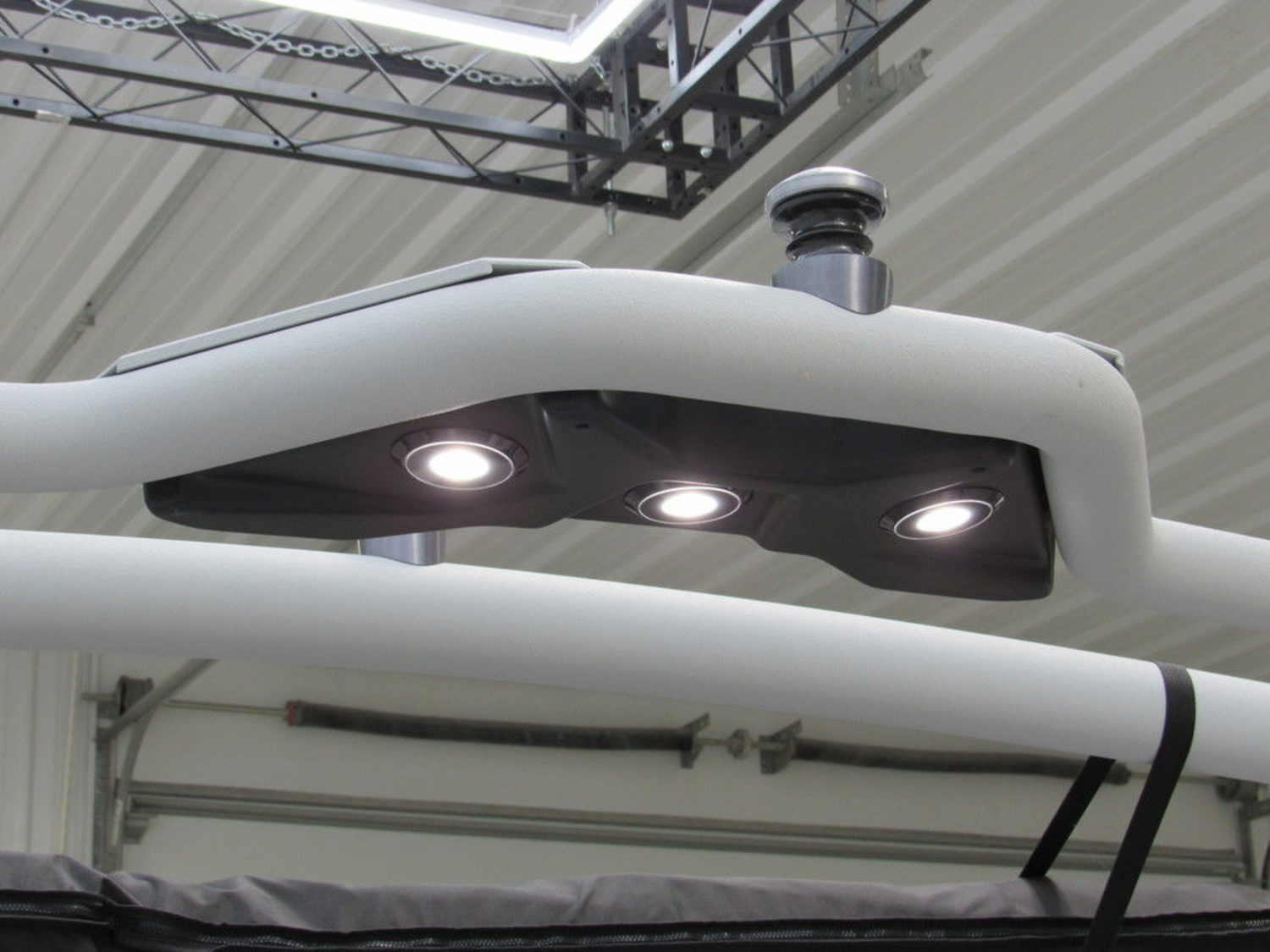2026 Malibu Boats 21 LX