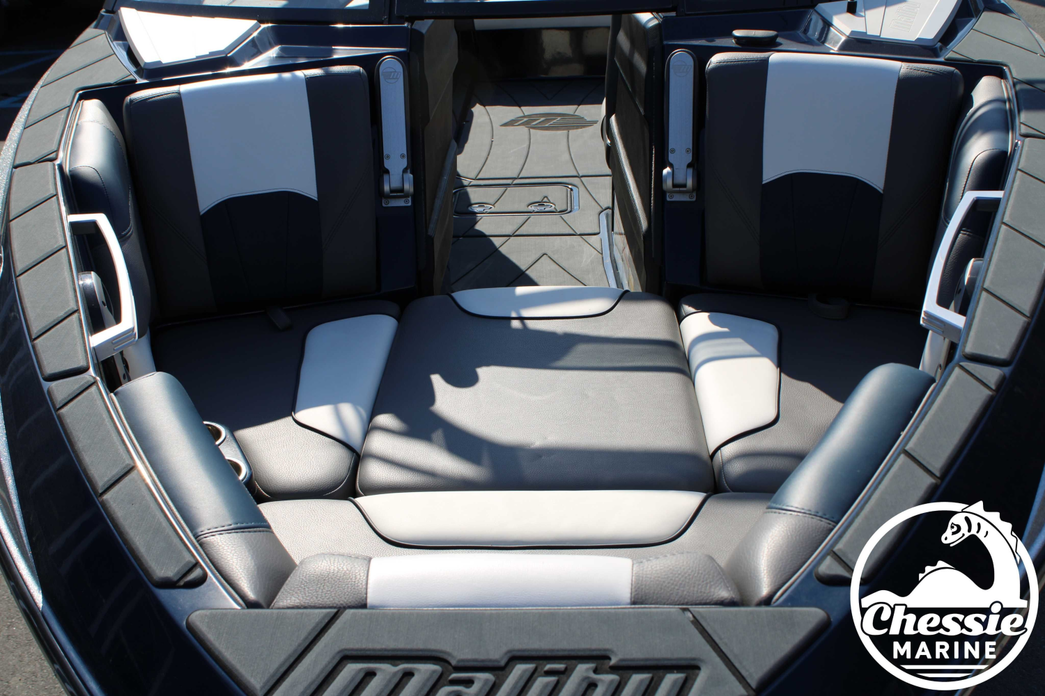 2020 Malibu Wakesetter 25 LSV