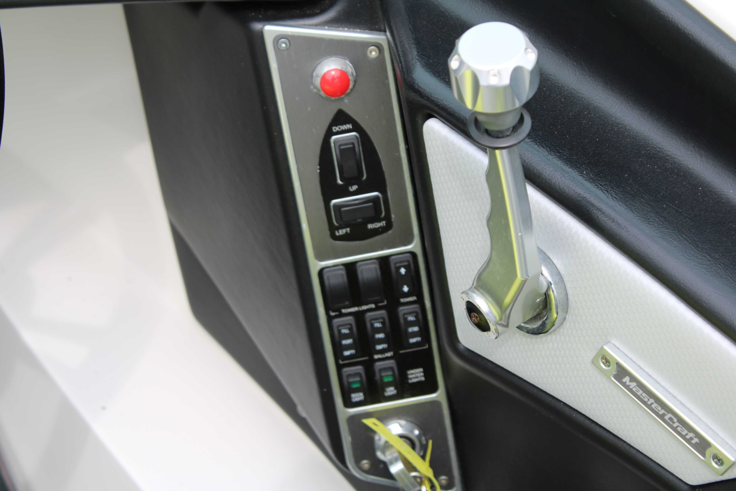 2017 MasterCraft XT 21