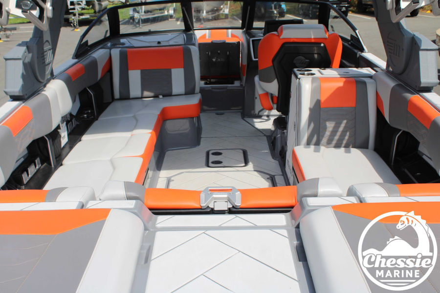 2022 Malibu Boats Wakesetter 25 LSV for sale in Elkton, Maryland