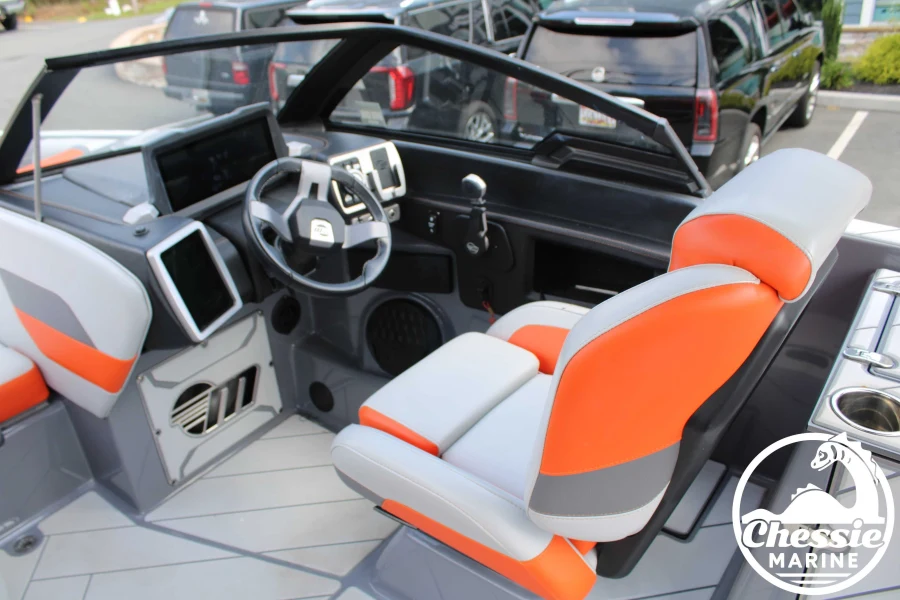 2022 Malibu Boats Wakesetter 25 LSV for sale in , 