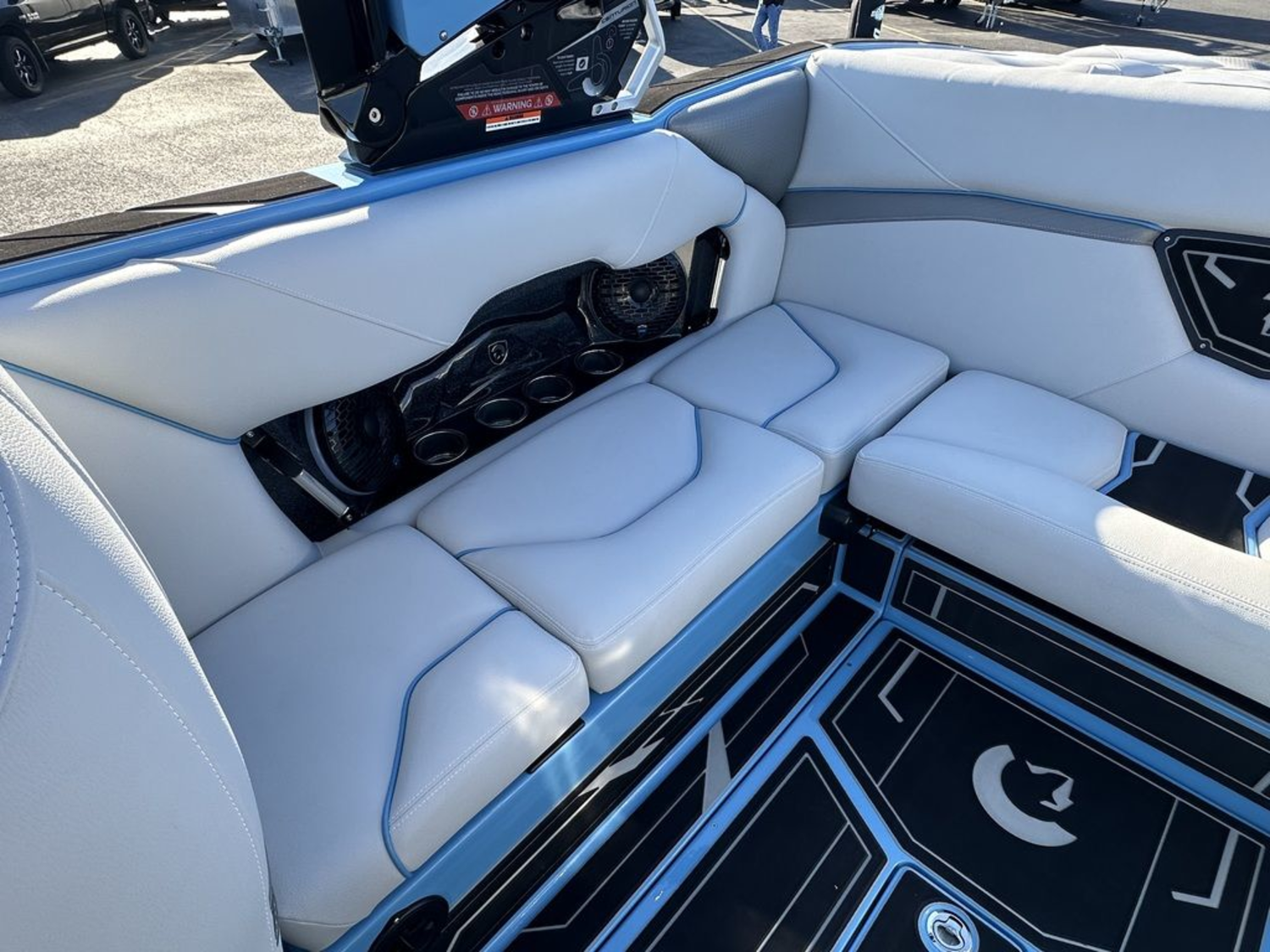 2026 Centurion Nv233