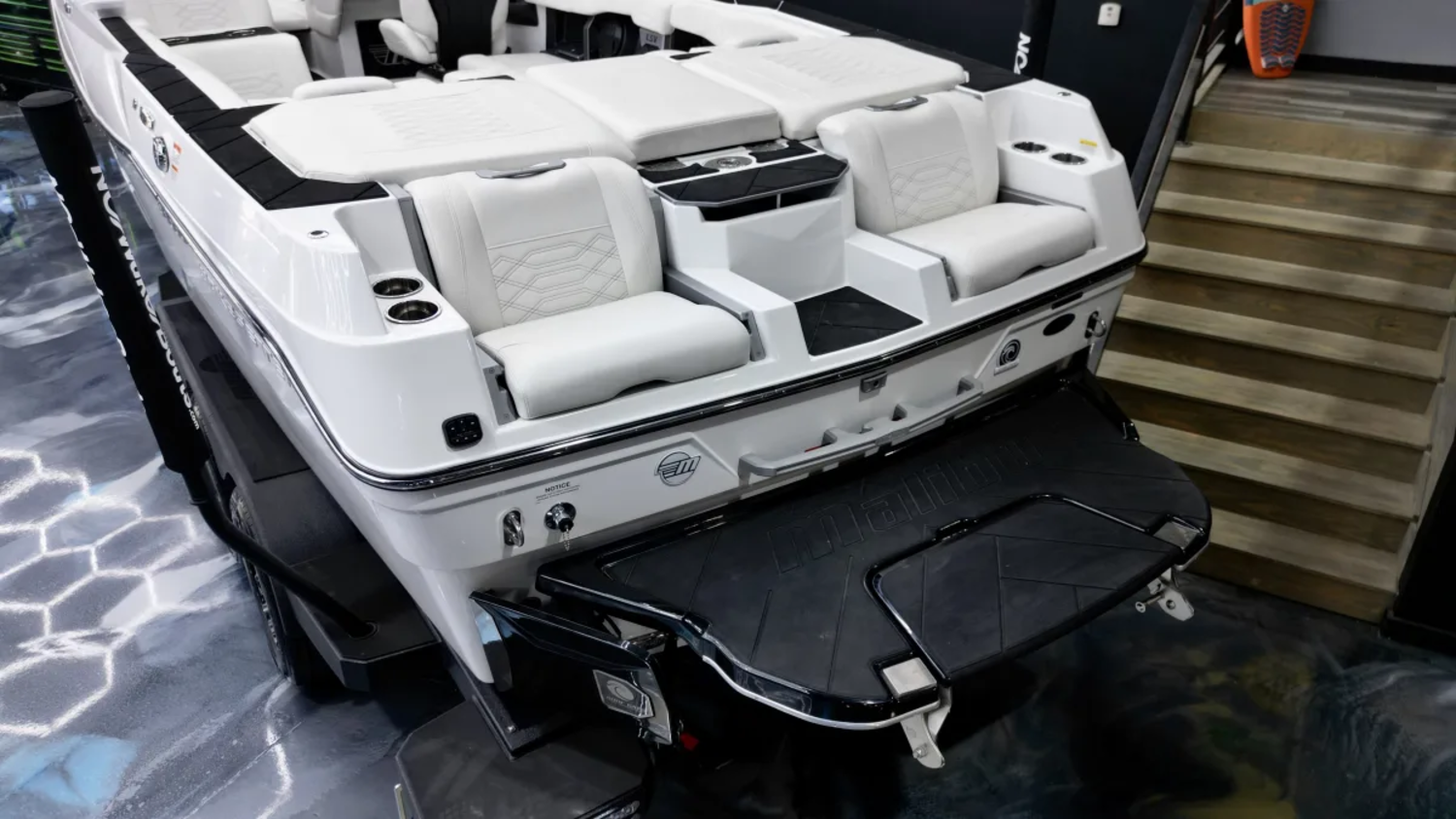 2023 Malibu Wakesetter 26 LSV
